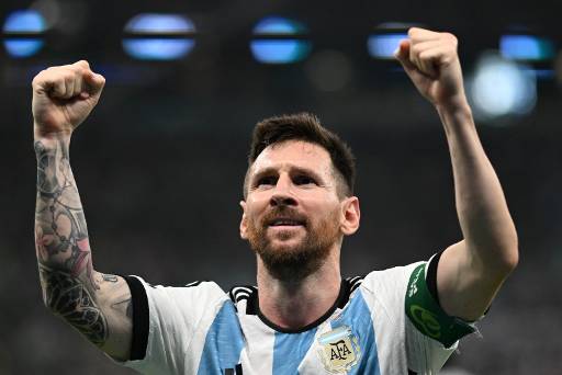 Messi to continue Argentina career after World Cup win